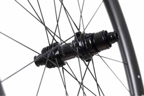 Hunt 40 Carbon gravel race