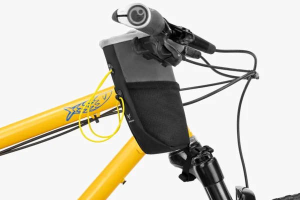 apidura-backcountry-food-pouch-1.2l+-on-bike-2