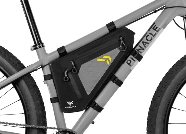 apidura-backcountry-full-frame-pack-2.5l-on-bike-1-2