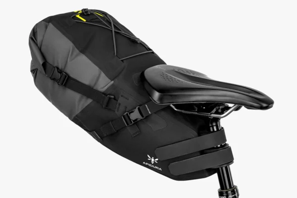 apidura-backcountry-saddle-pack-10l-on-bike-2