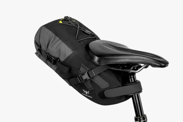 apidura-backcountry-saddle-pack-6l-on-bike-2-2