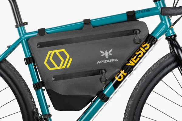 apidura-expedition-full-frame-pack-6l-on-bike-1-2