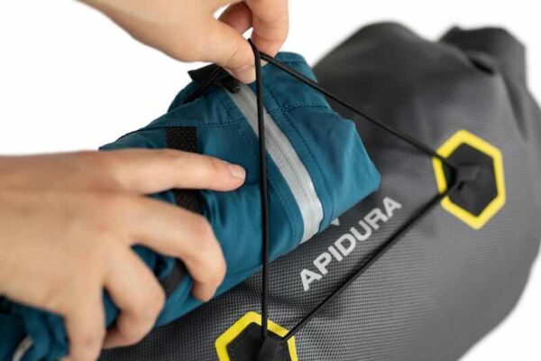 Apidura Expedition Handlebar Pack - Image 11