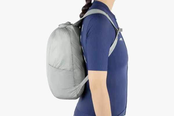 apidura-packable-backpack-13l-on-body-3