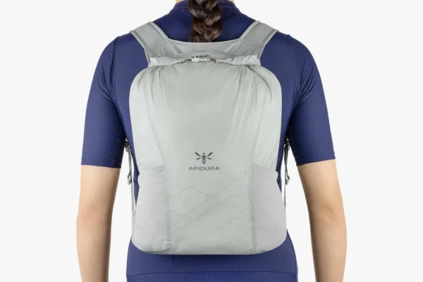 apidura-packable-backpack-13l-on-body-5