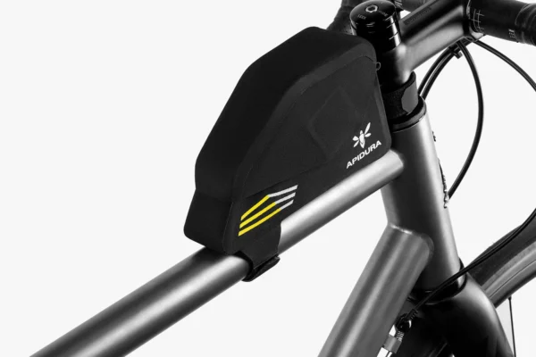 apidura-racing-top-tube-pack-0.5l-on-bike-2