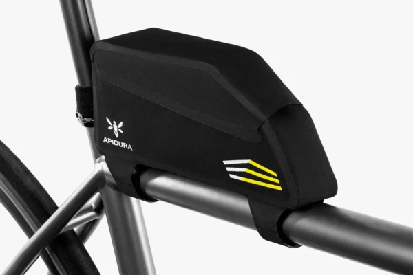 apidura-racing-top-tube-pack-1l-on-bike-3