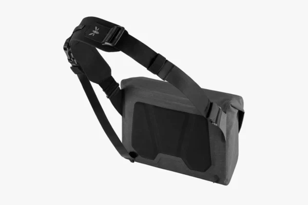 apidura-city-messenger-11in-2