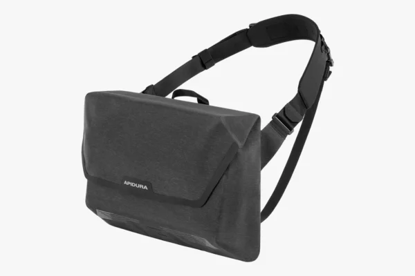 apidura-city-messenger-13in-1